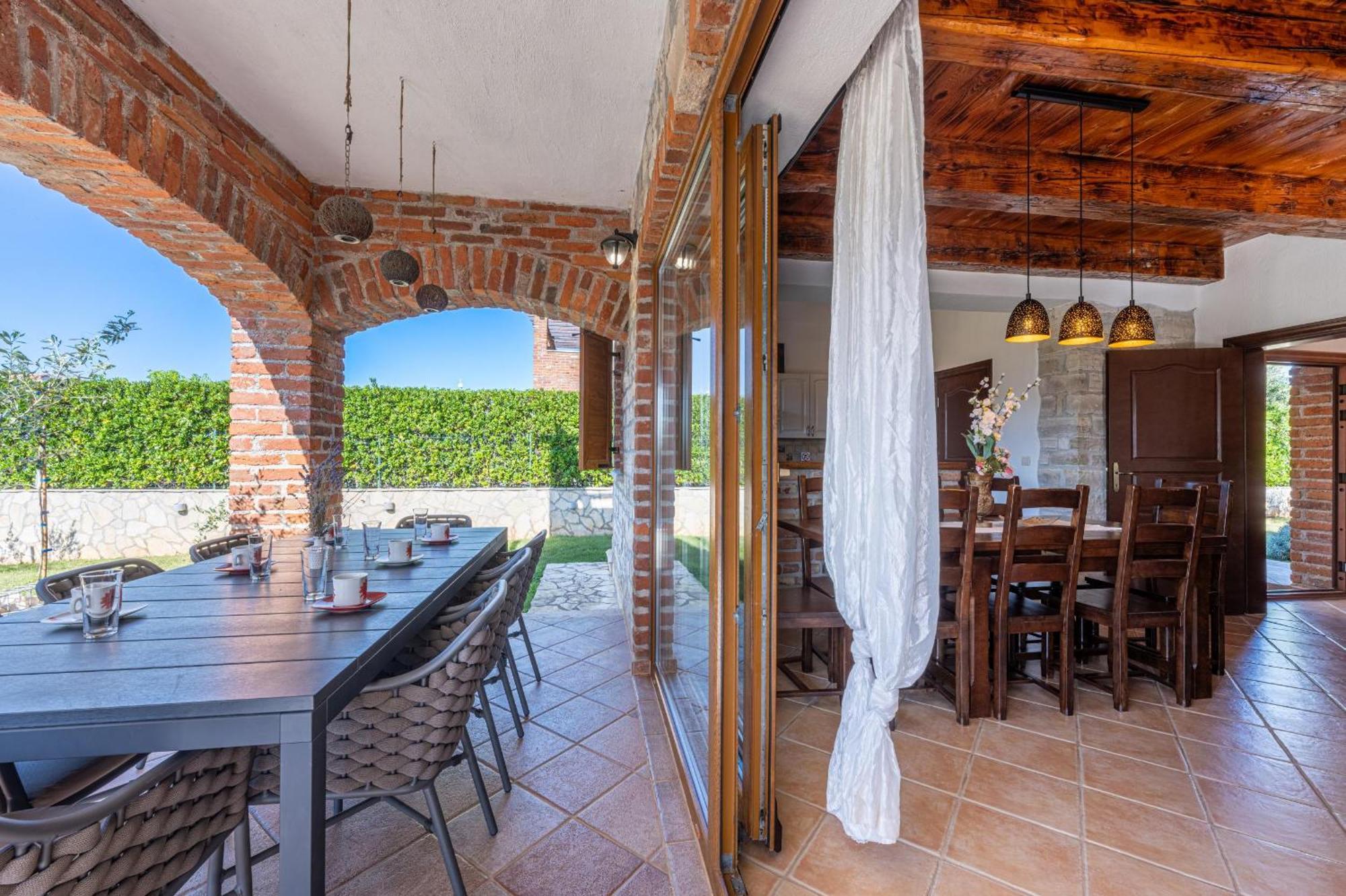 Villa Paradis 6 Jursici Exterior photo